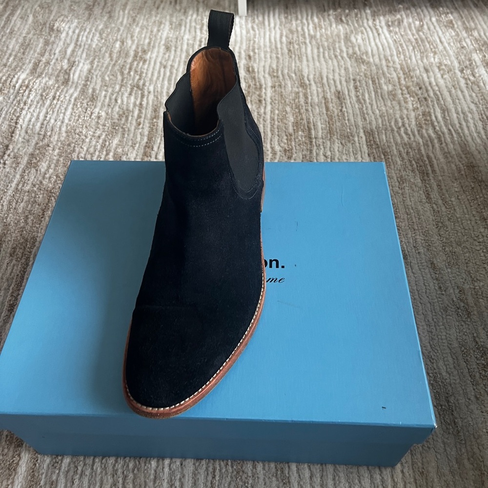 Elegant Black Men's Leather Boots